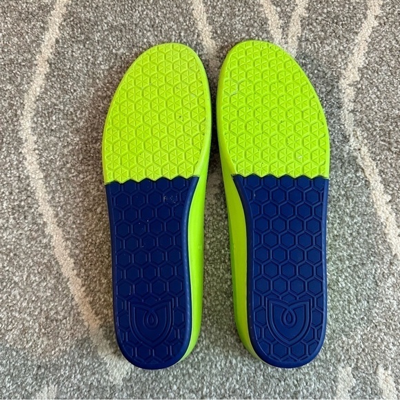 Rothy’s White and Navy Blue Lace Up Sneakers - Picture 8 of 9